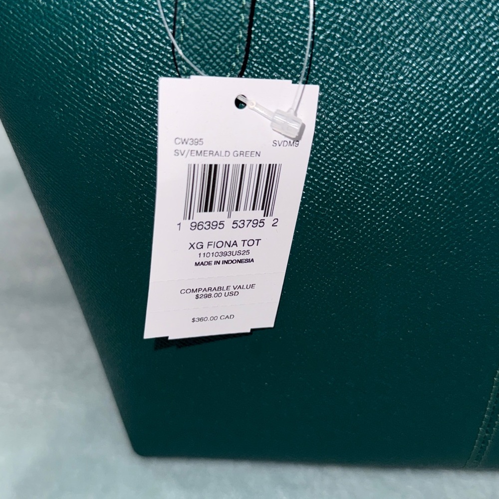 Coach Emerald Green Tote Bag - Picture 5 of 17